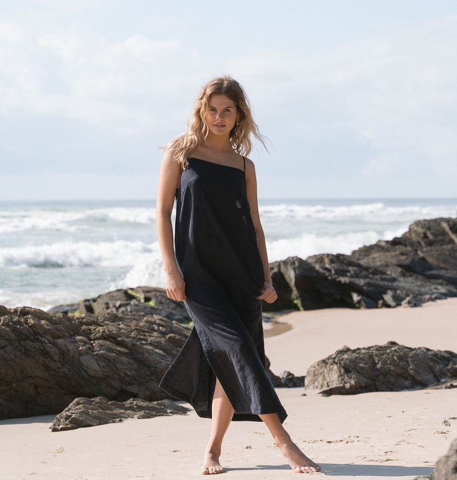 LILLY PILLY Collection model wearing Kai organic linen dress in Navy