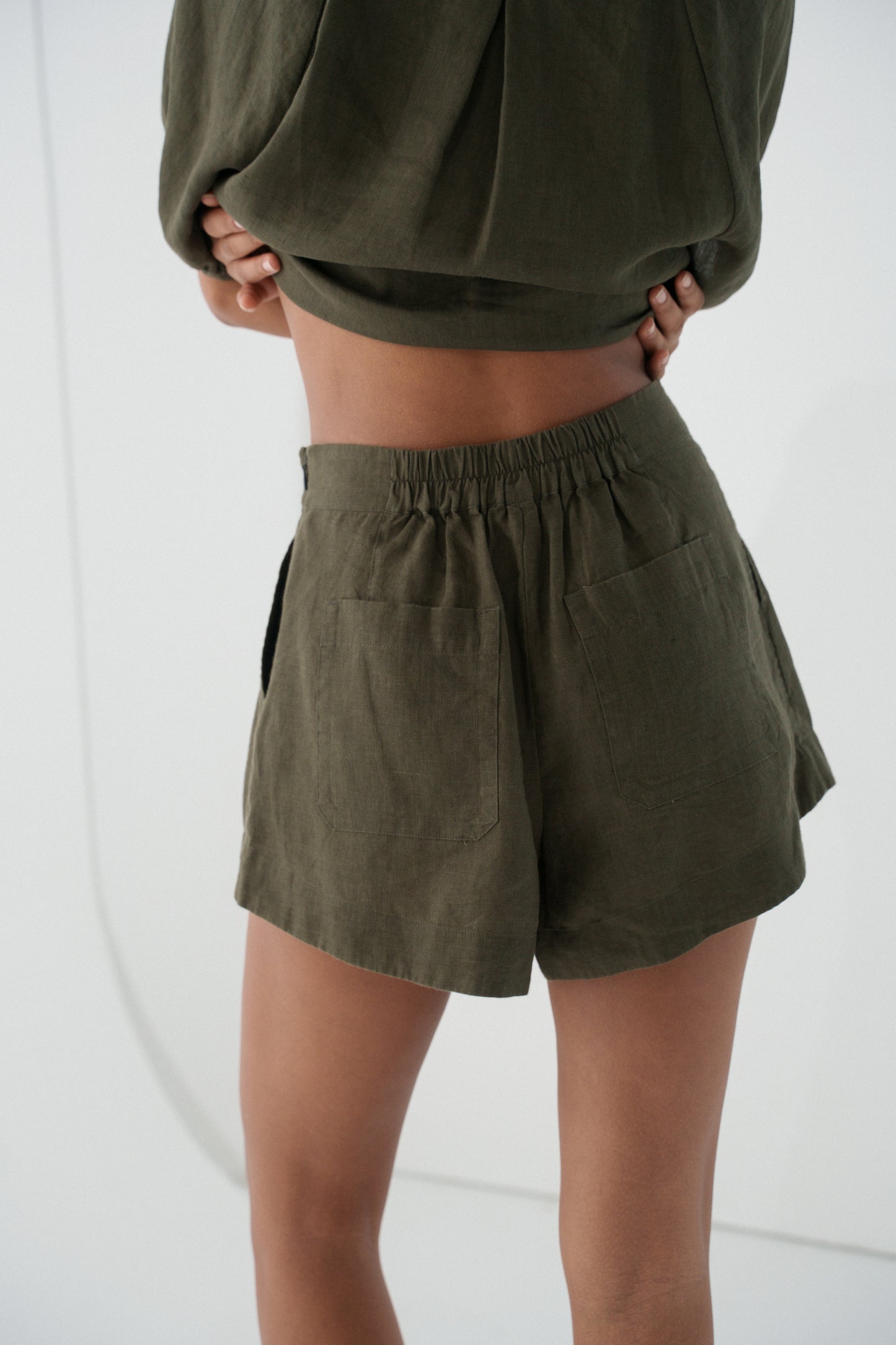 GAIA KHAKI LINEN SHORTS
