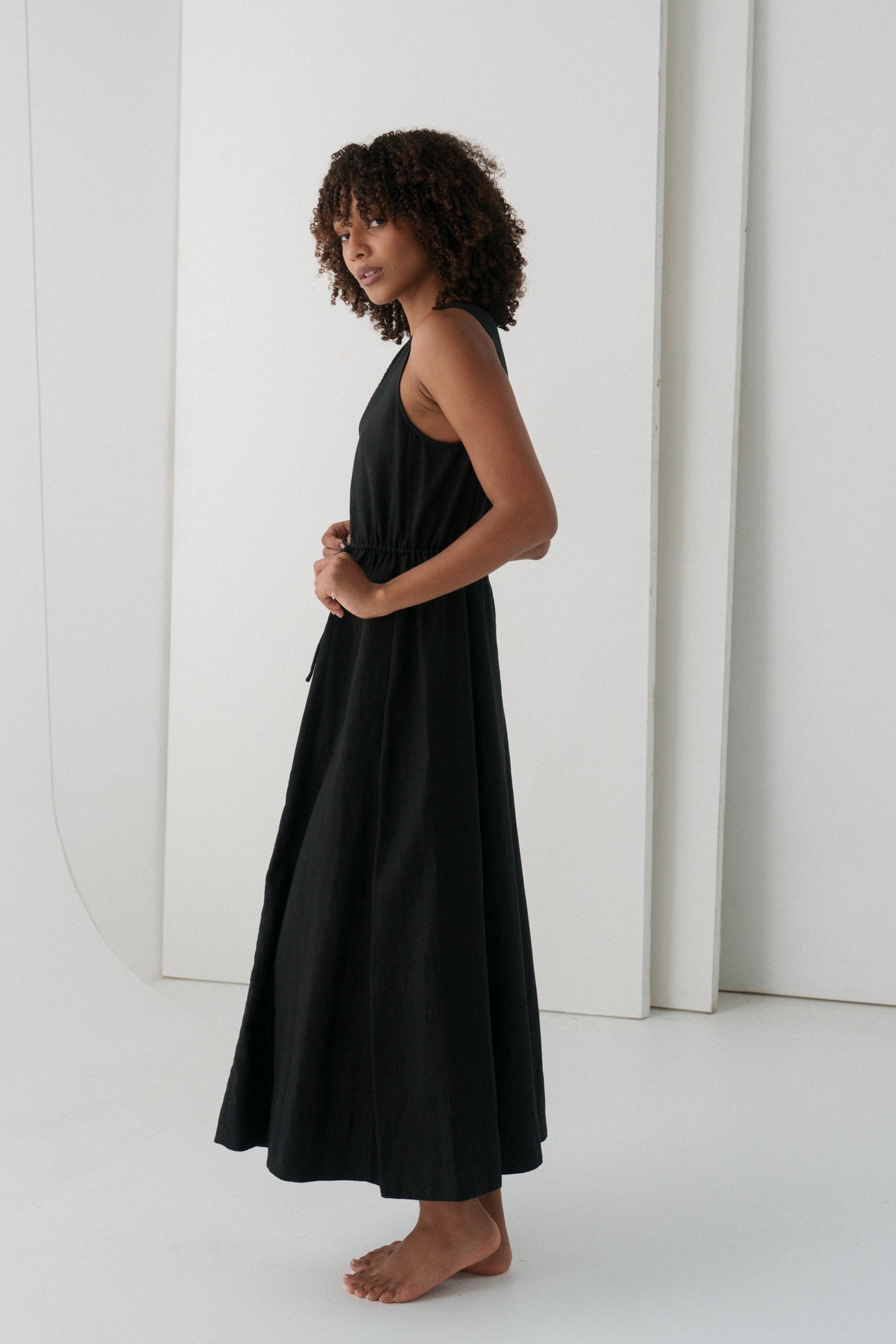 LILLY PILLY Ruby linen dress in Black