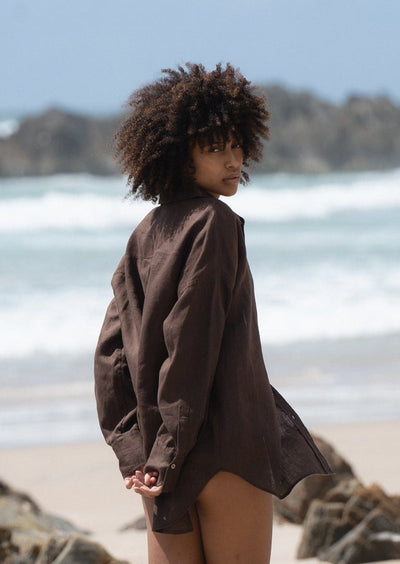 Lilly Pilly Collection Kirra shirt made from 100% Organic linen in Chocolate