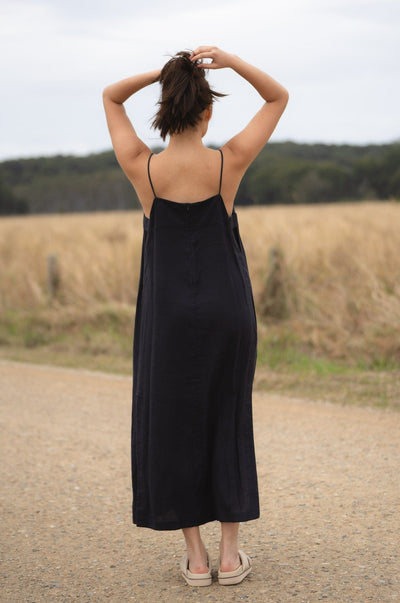 Lilly Pilly Collection 100% organic linen Kai slip dress in Navy